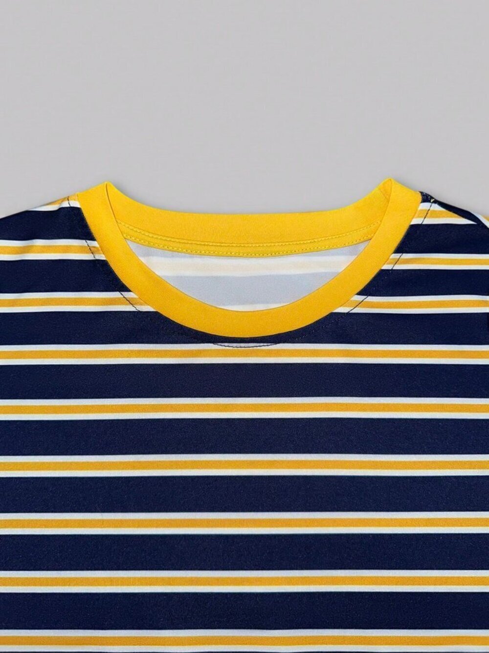 Multicolor Casual Women's Striped Short Sleeve T-Shirt - Picture 3 of 5